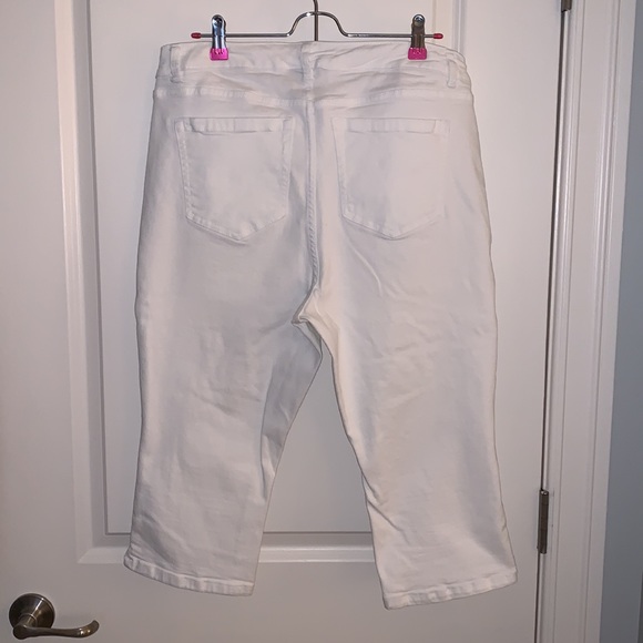 Lane Bryant Signature Fit Pedal Pant/Crop - White - Picture 5 of 6